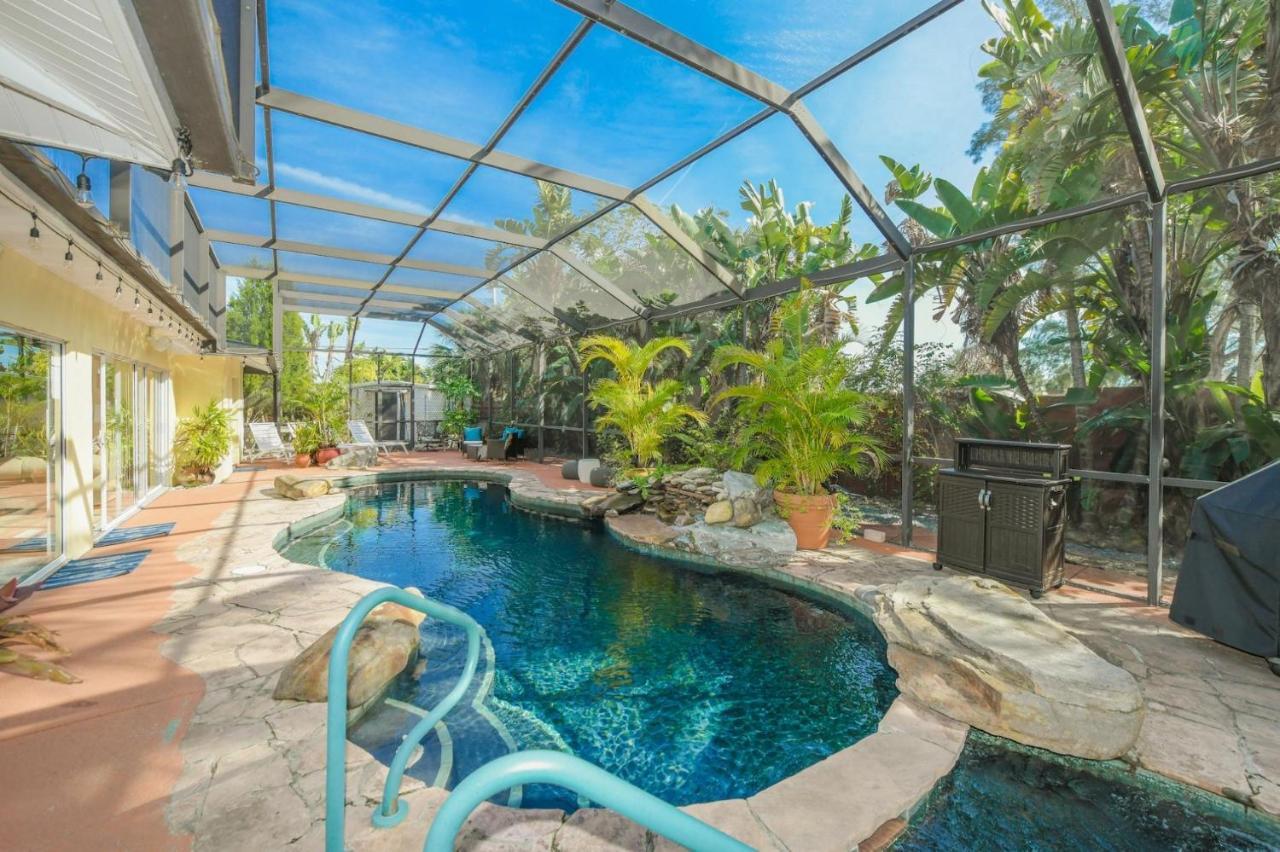 Island Time - Home Wenclosed Lagoon Style Pool Spa Walk To Beach Bikes Holmes Beach Exterior photo