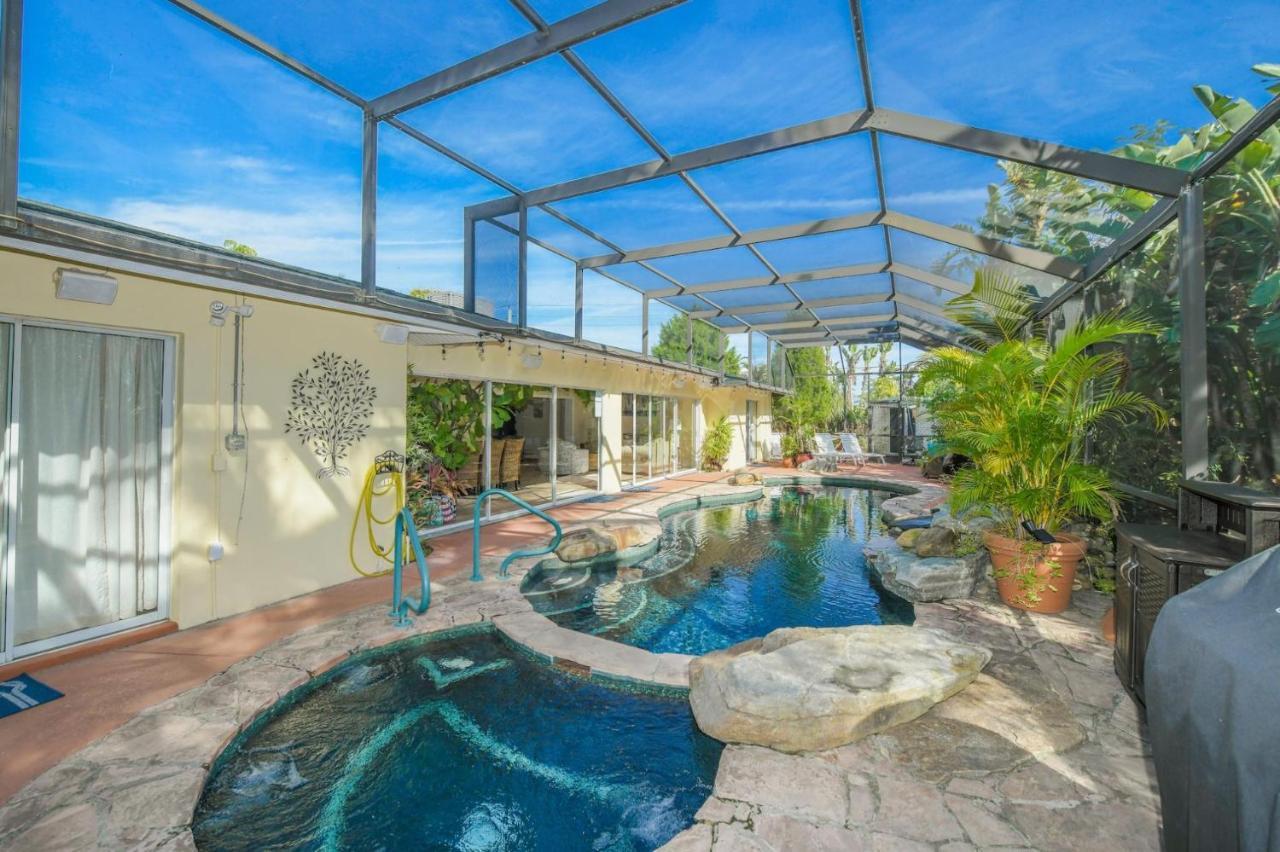 Island Time - Home Wenclosed Lagoon Style Pool Spa Walk To Beach Bikes Holmes Beach Exterior photo