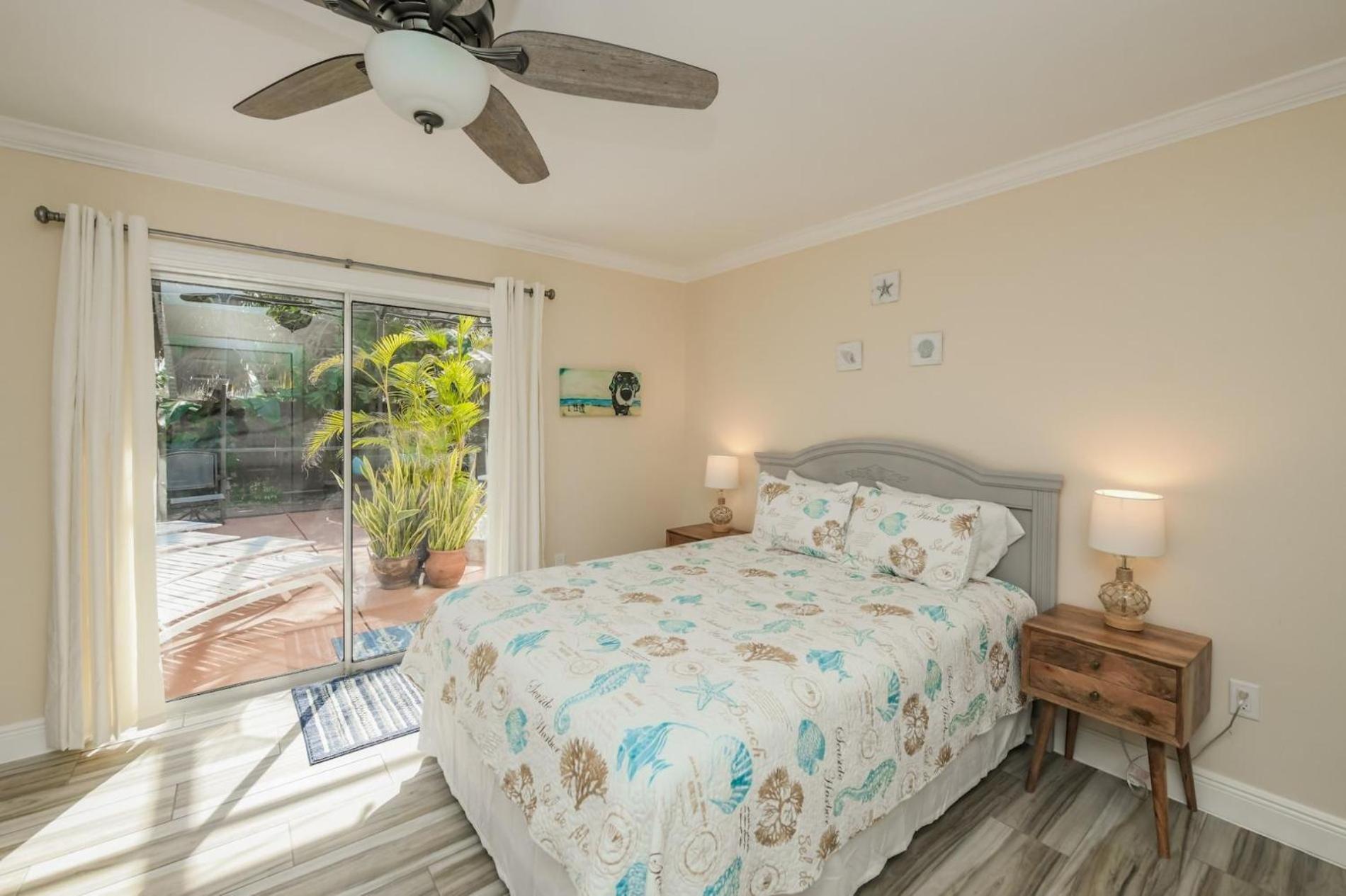 Island Time - Home Wenclosed Lagoon Style Pool Spa Walk To Beach Bikes Holmes Beach Exterior photo