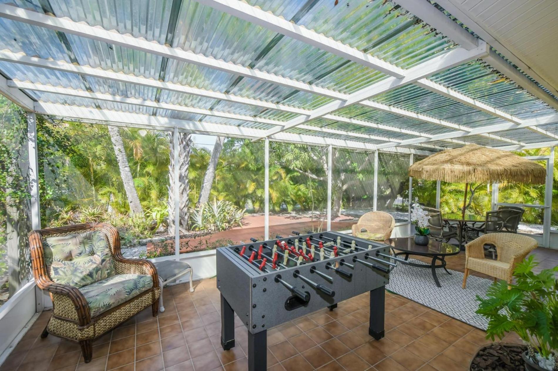 Island Time - Home Wenclosed Lagoon Style Pool Spa Walk To Beach Bikes Holmes Beach Exterior photo