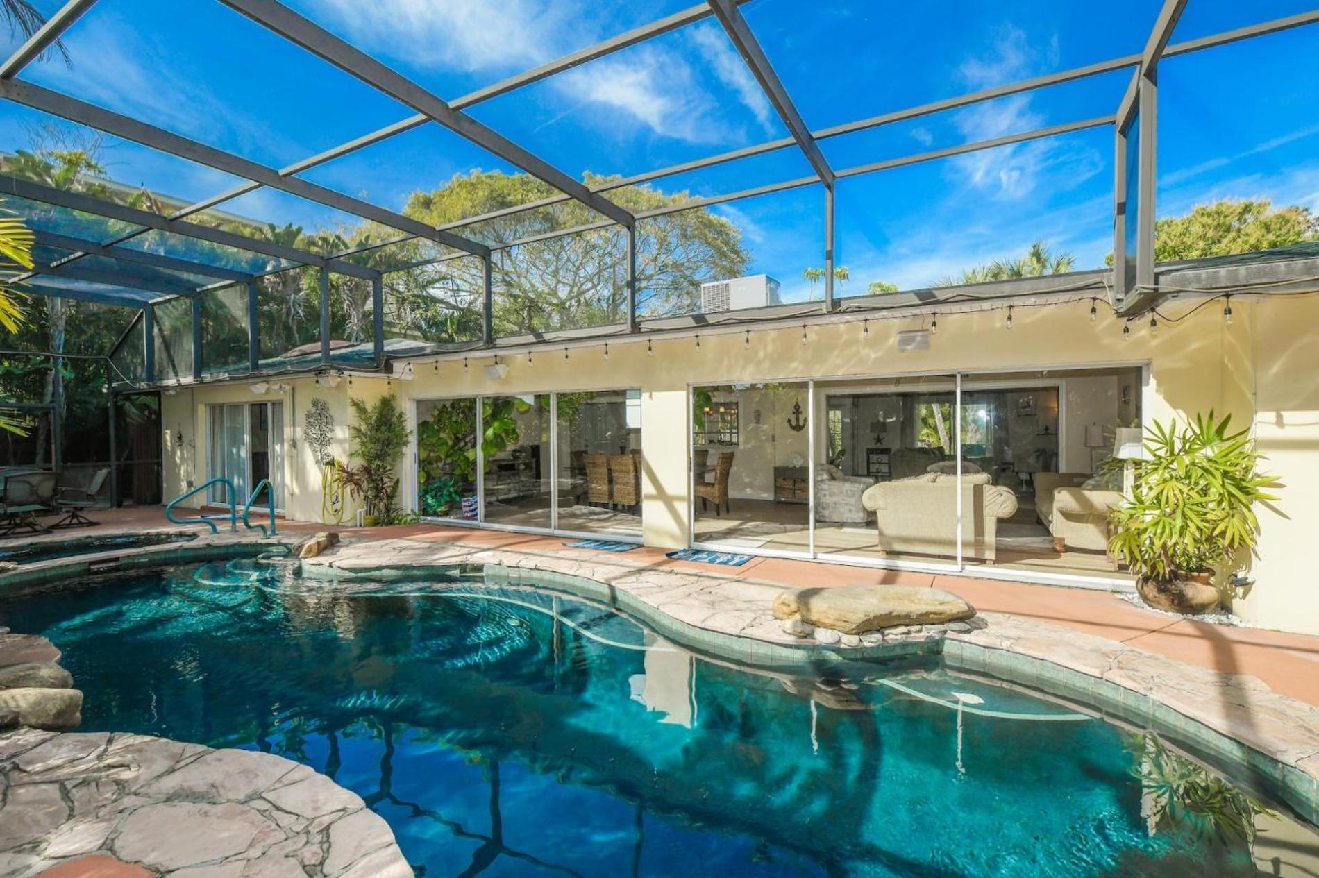 Island Time - Home Wenclosed Lagoon Style Pool Spa Walk To Beach Bikes Holmes Beach Exterior photo